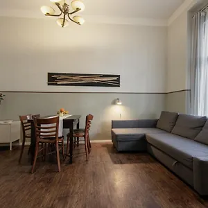 Mit 2 Bädern Apartment